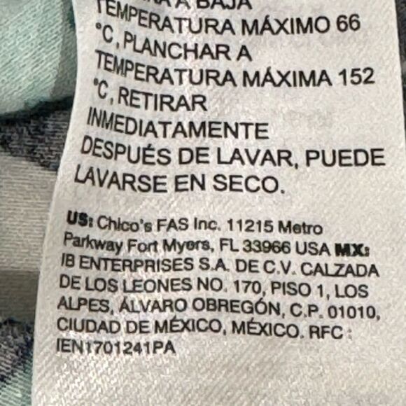 CHICO’S NO IRON FLORAL SHIRT. JADE GARDEN. - Picture 9 of 10